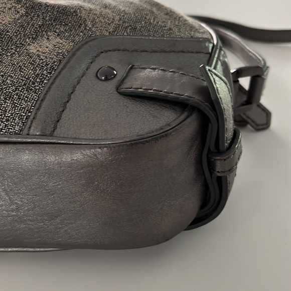 Burberry Shimmer check crossbody bag - Picture 6 of 16